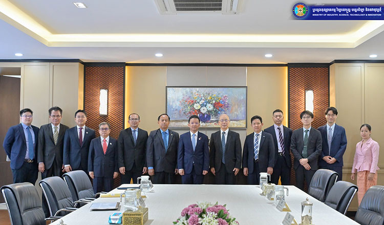 Industry Minister calls for Cambodia-Japan Green SEZs to link with local SMEs